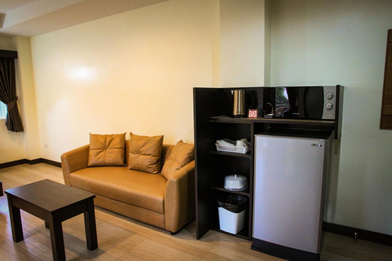 Sky Villa Hua Hin Guesthouse - Adults-Only Exterior photo