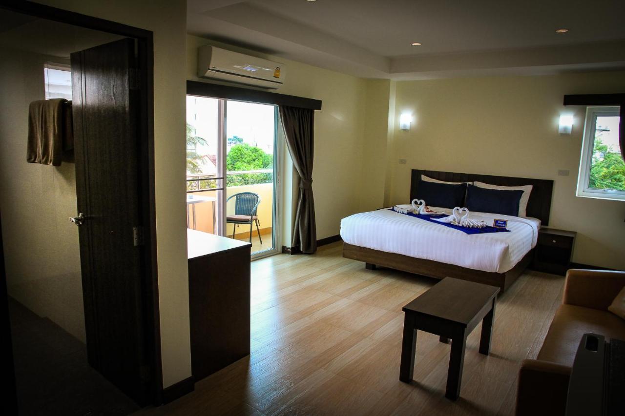 Sky Villa Hua Hin Guesthouse - Adults-Only Exterior photo