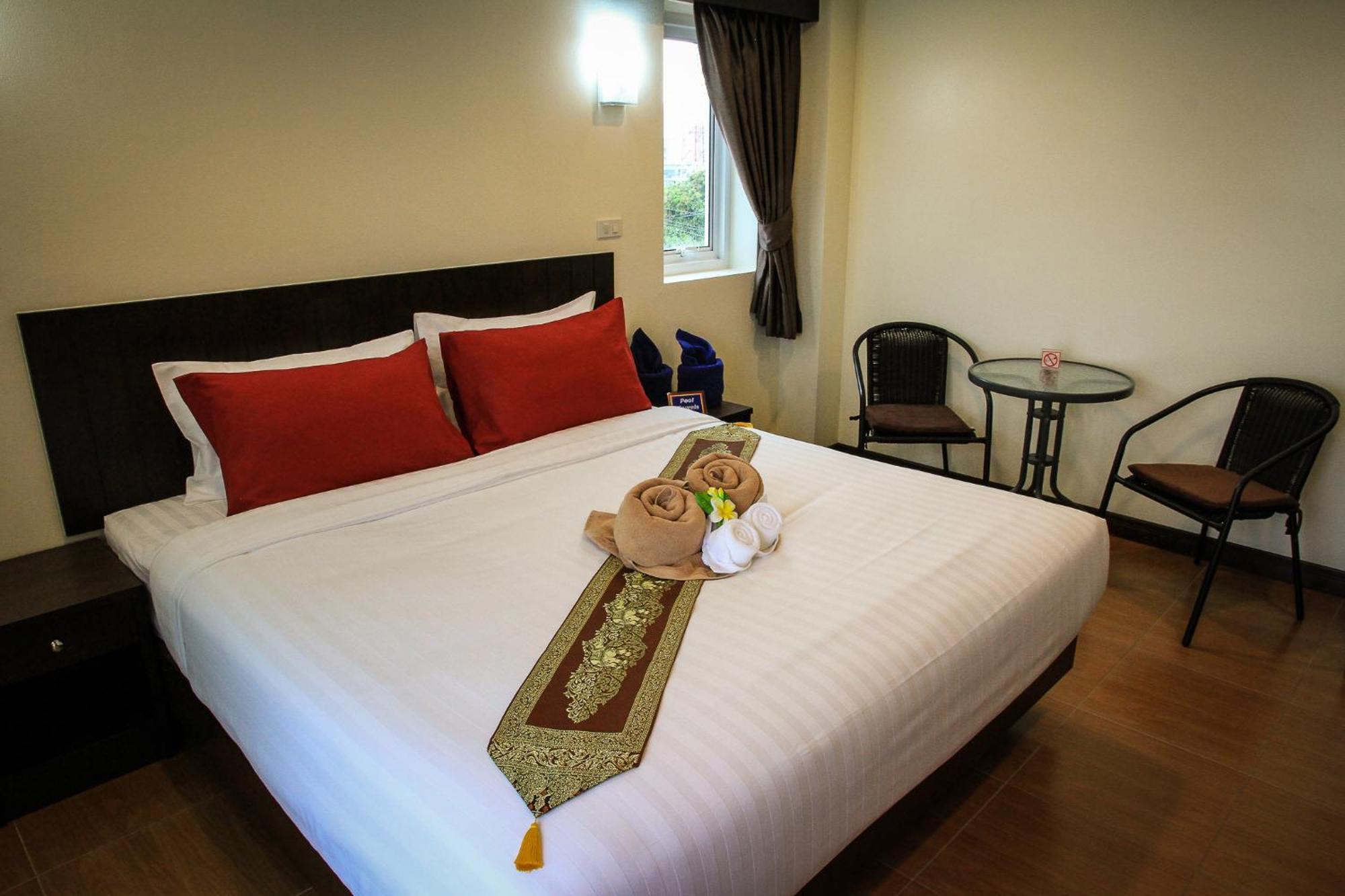 Sky Villa Hua Hin Guesthouse - Adults-Only Exterior photo
