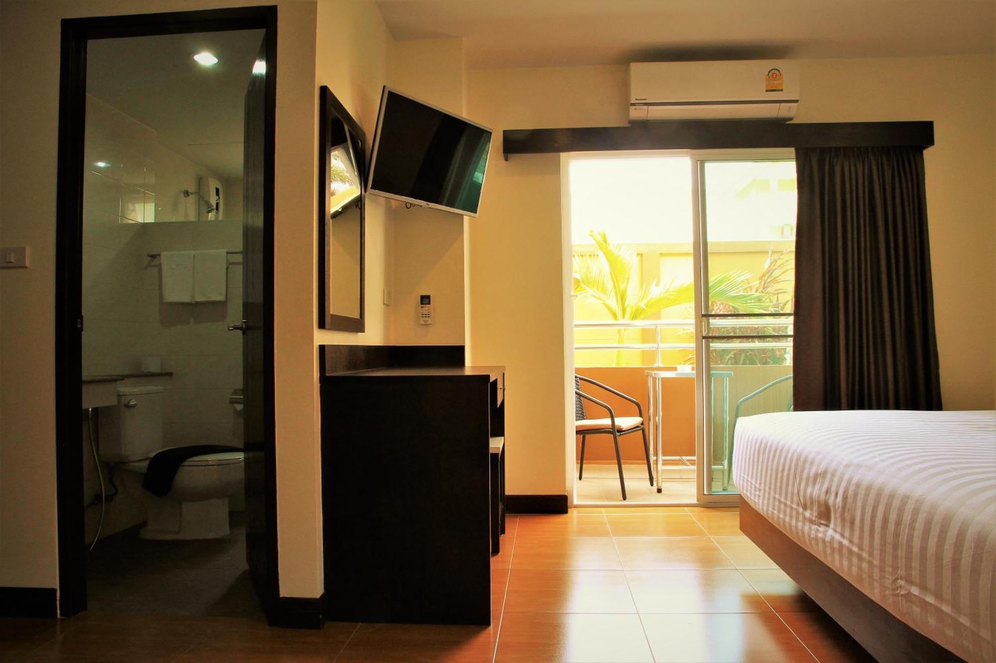 Sky Villa Hua Hin Guesthouse - Adults-Only Exterior photo