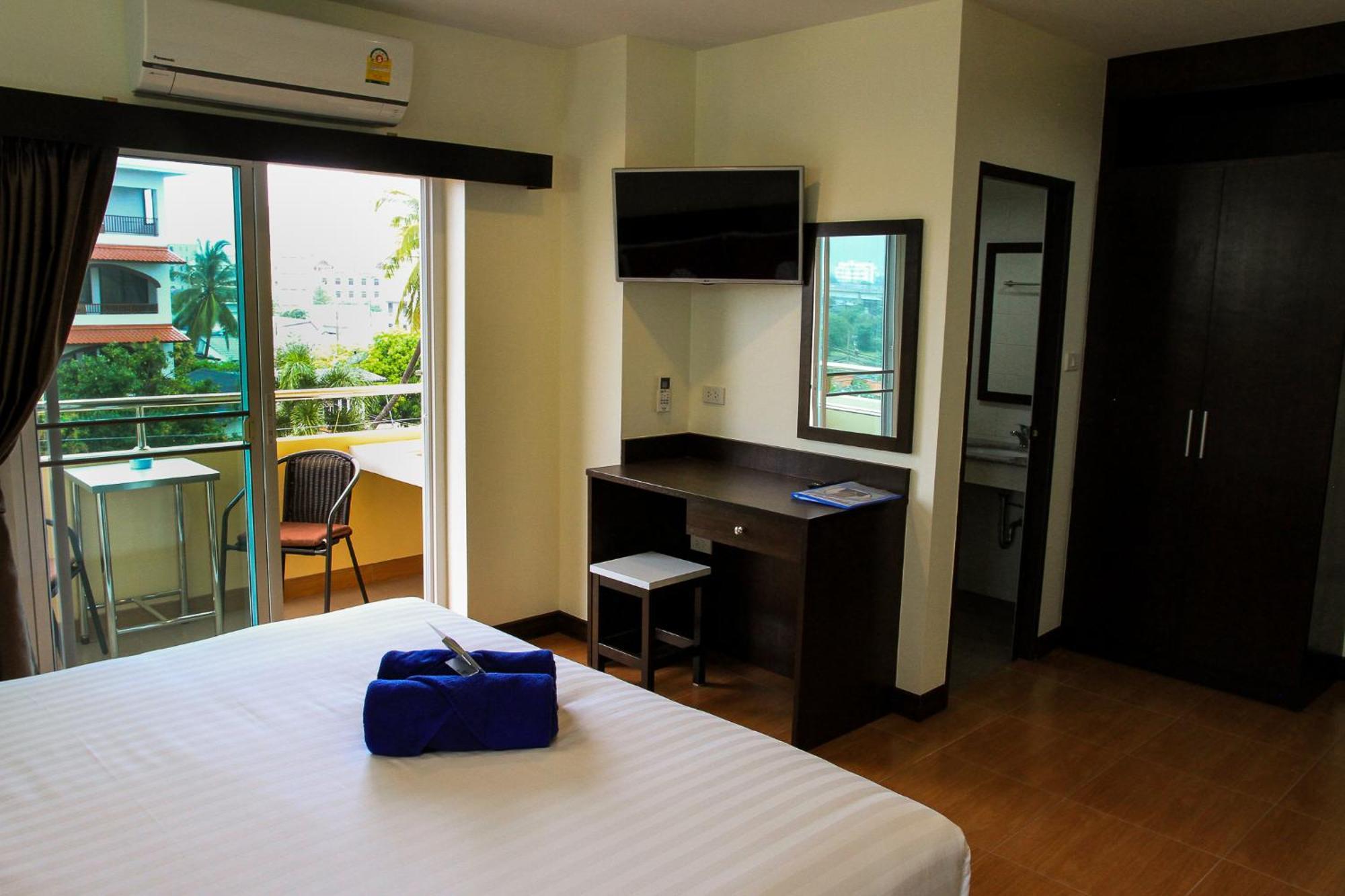 Sky Villa Hua Hin Guesthouse - Adults-Only Exterior photo