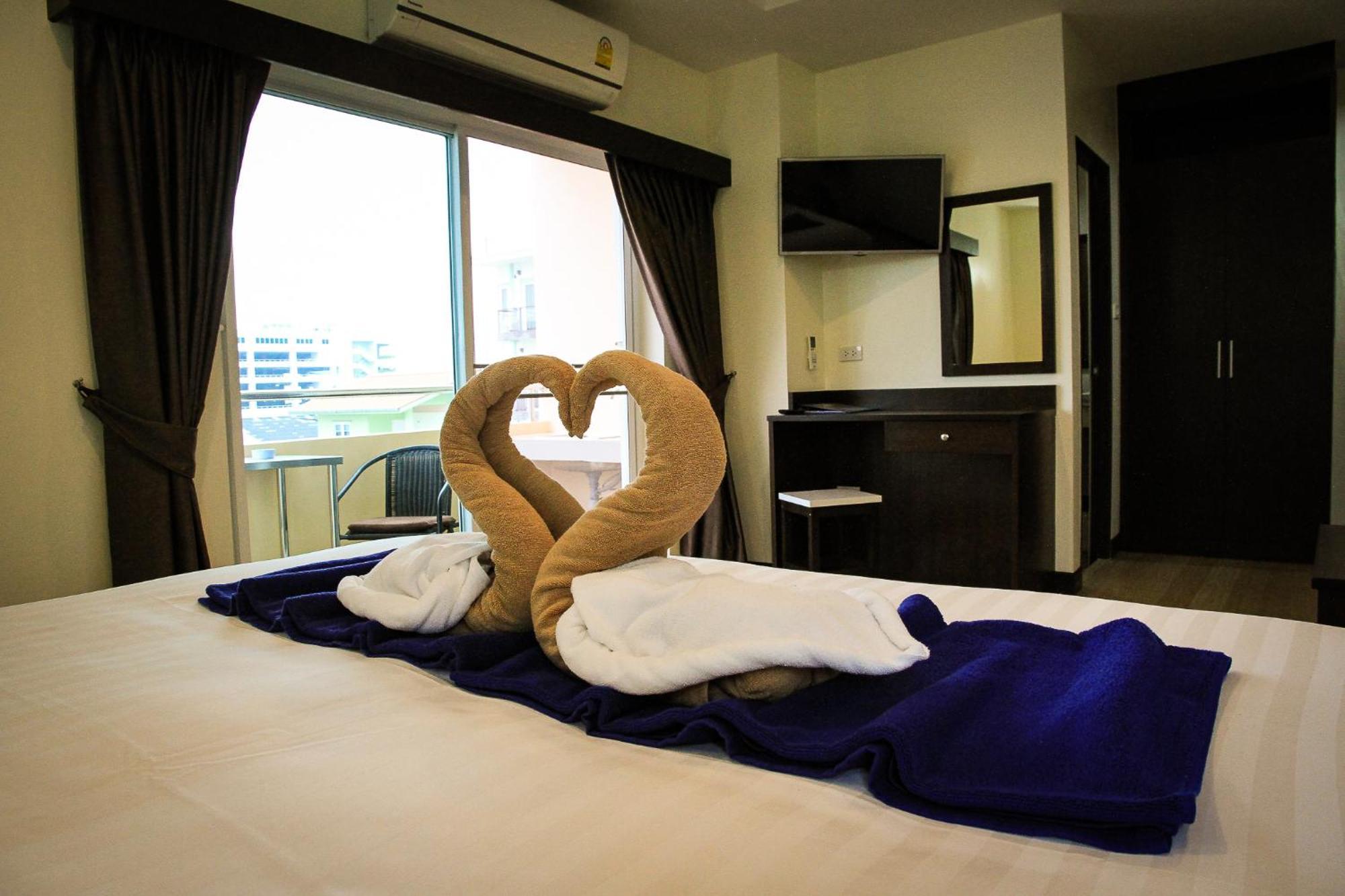 Sky Villa Hua Hin Guesthouse - Adults-Only Exterior photo