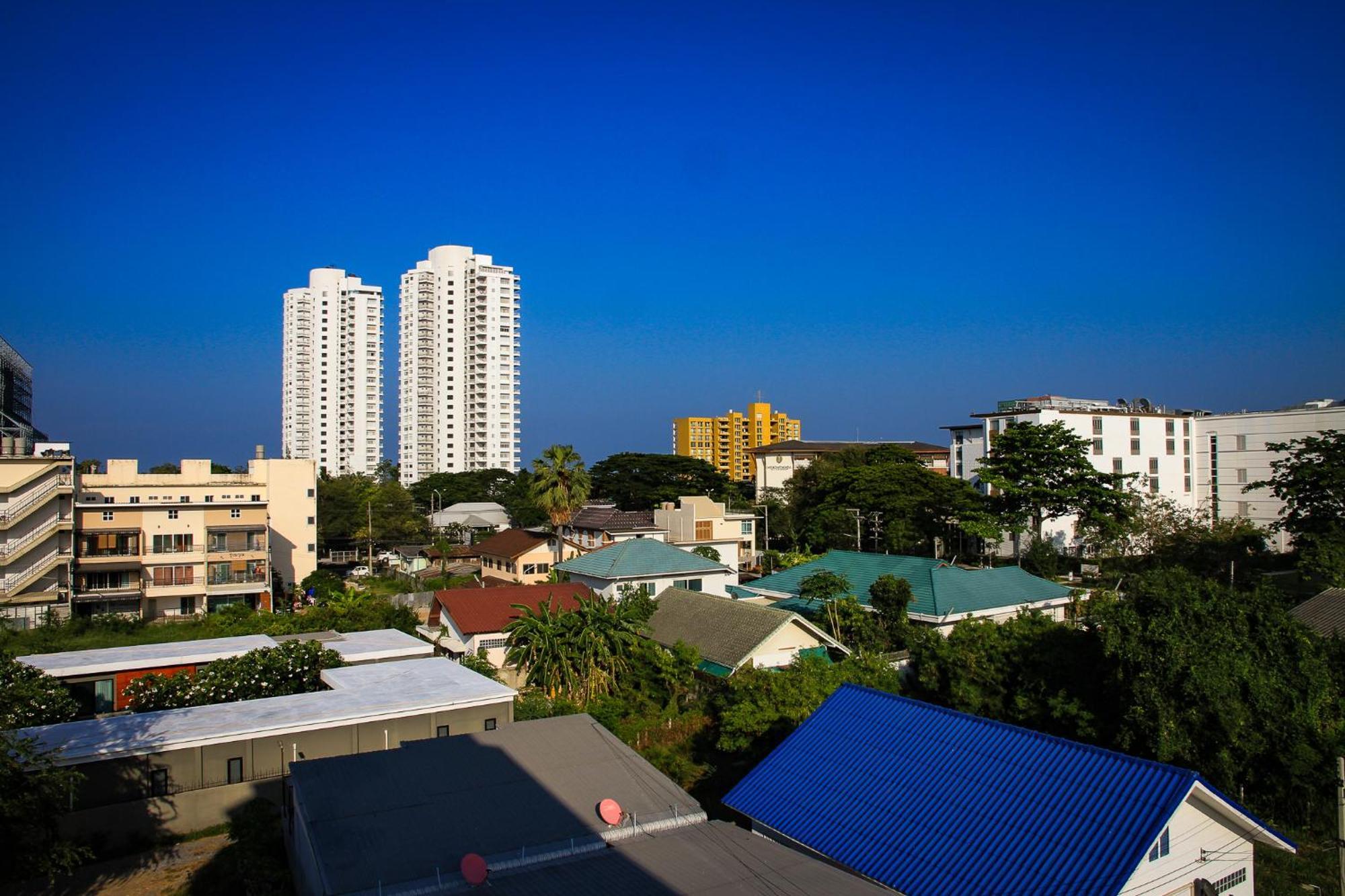 Sky Villa Hua Hin Guesthouse - Adults-Only Exterior photo