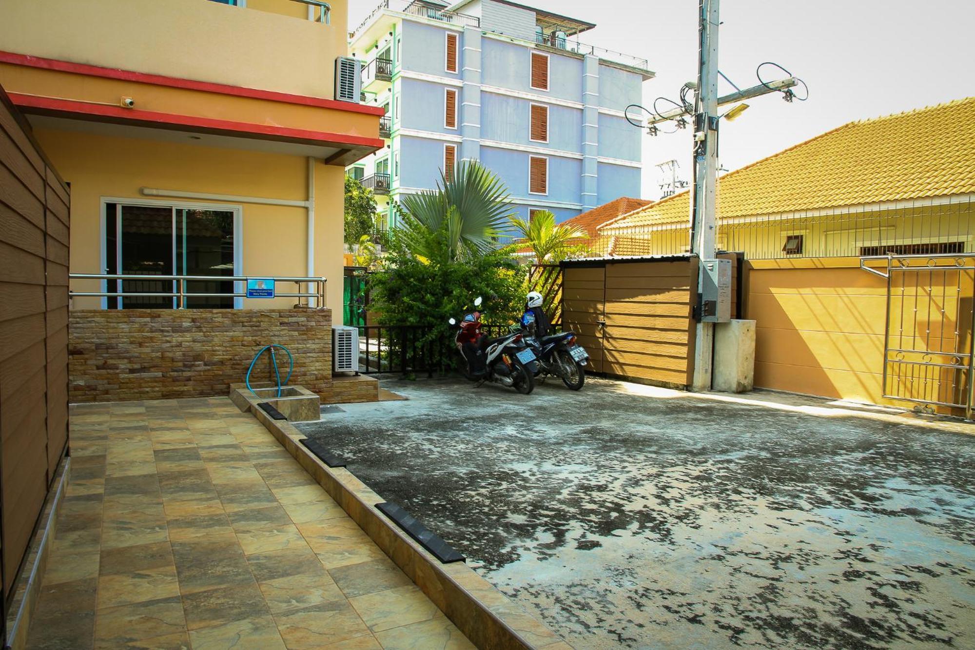 Sky Villa Hua Hin Guesthouse - Adults-Only Exterior photo